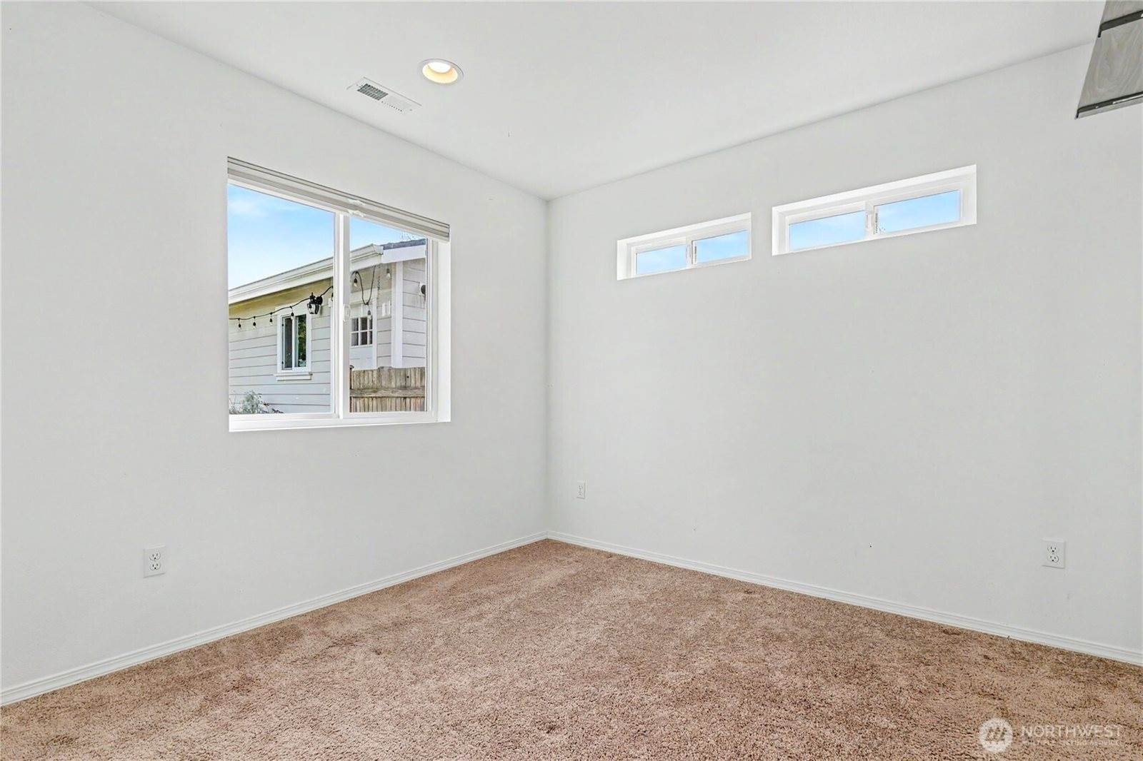1209 9th Avenue SE, Olympia, WA 98501