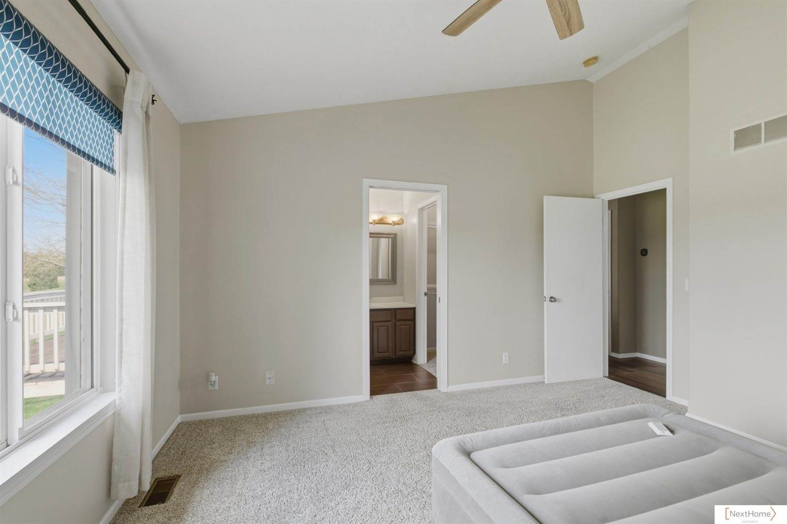 21902 Woodland Hills Circle, Eagle, NE 68347