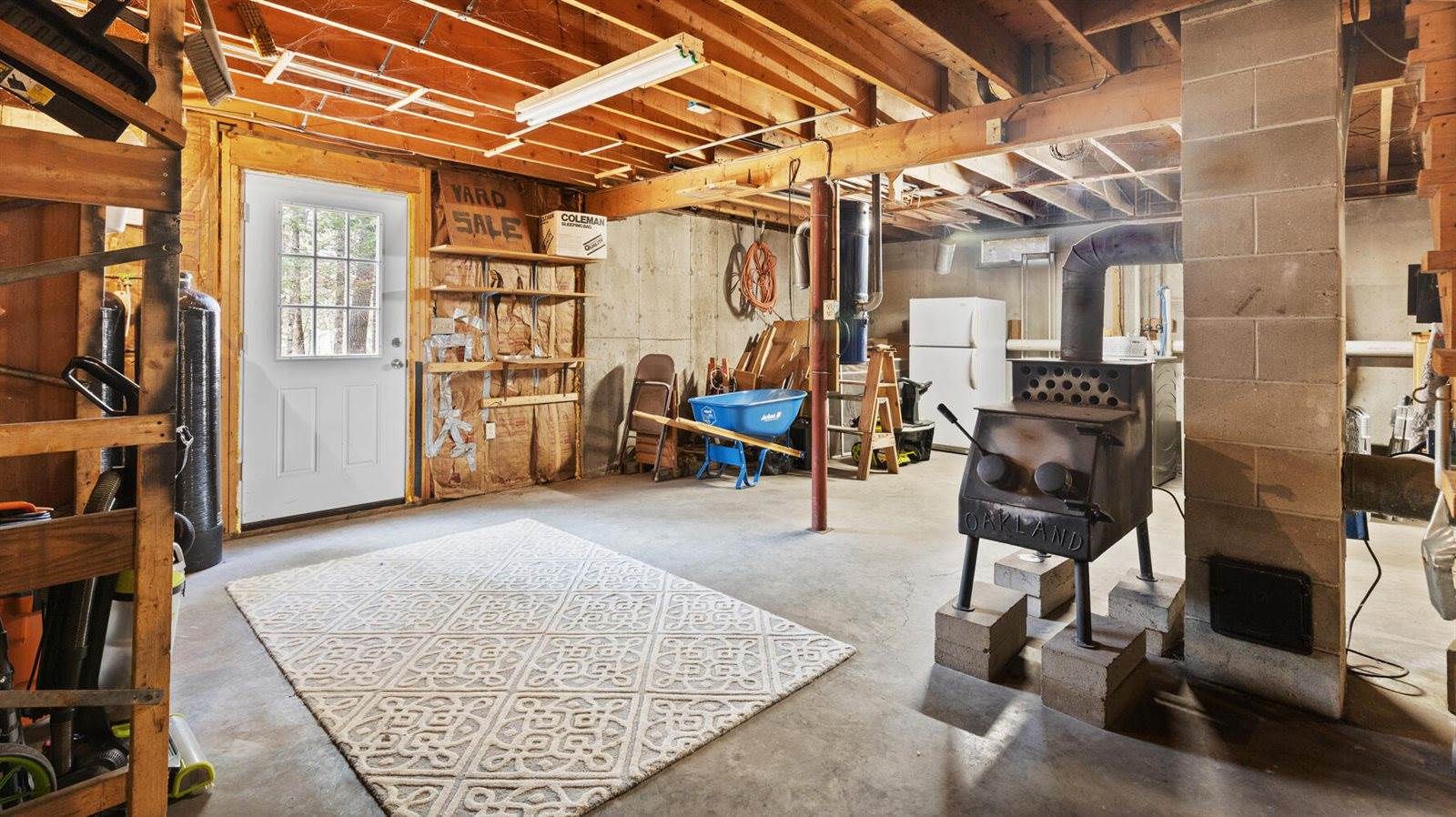 46 Wood Street, Fairfield, ME 04937