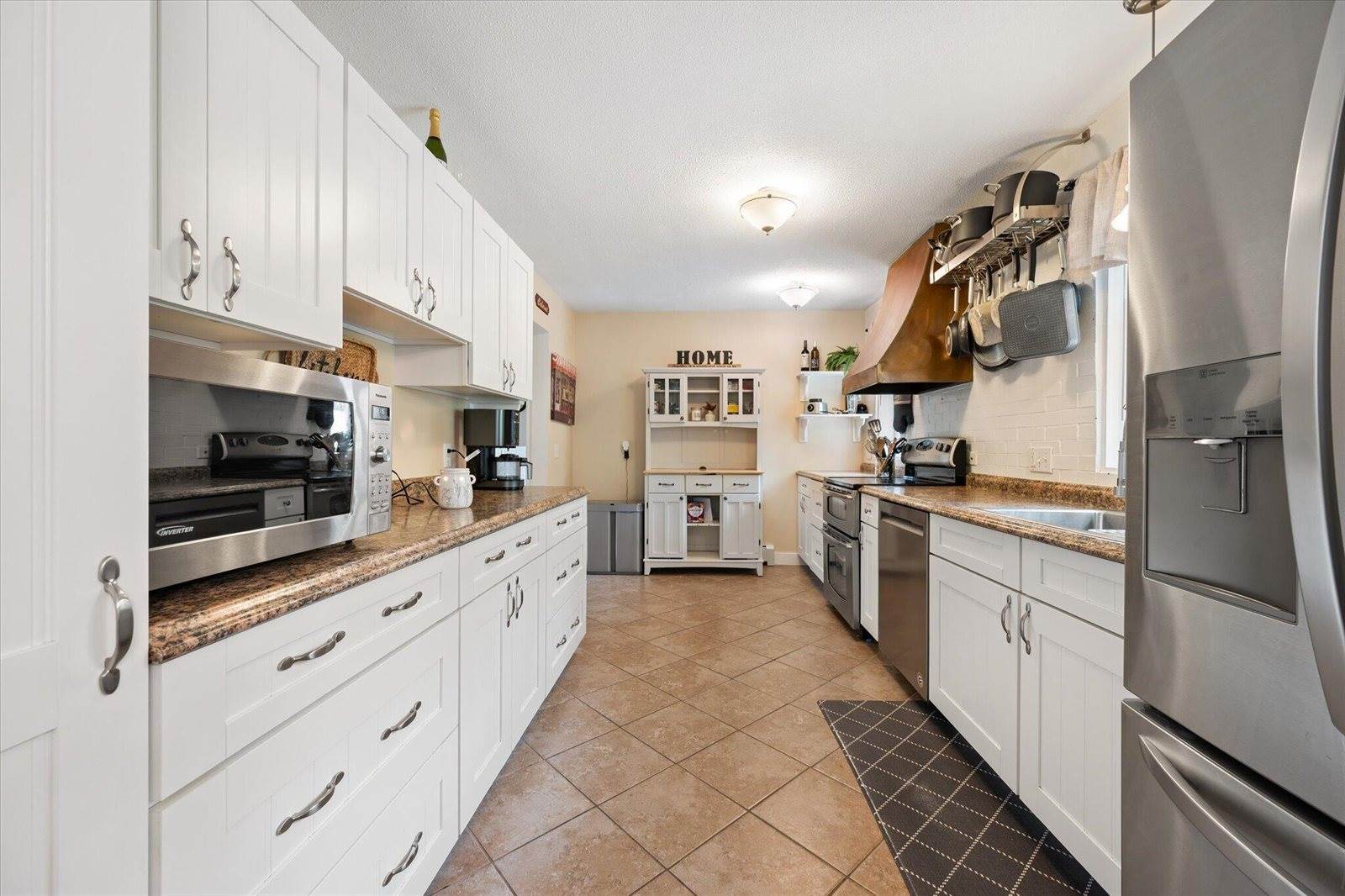 7 Williams Street, Hampden, ME 04444