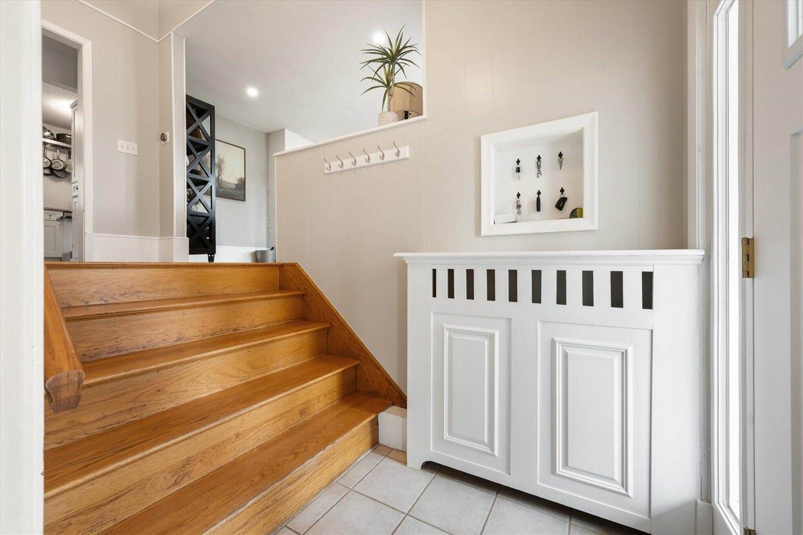 7 Williams Street, Hampden, ME 04444