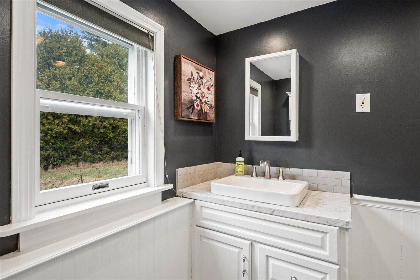 7 Williams Street, Hampden, ME 04444