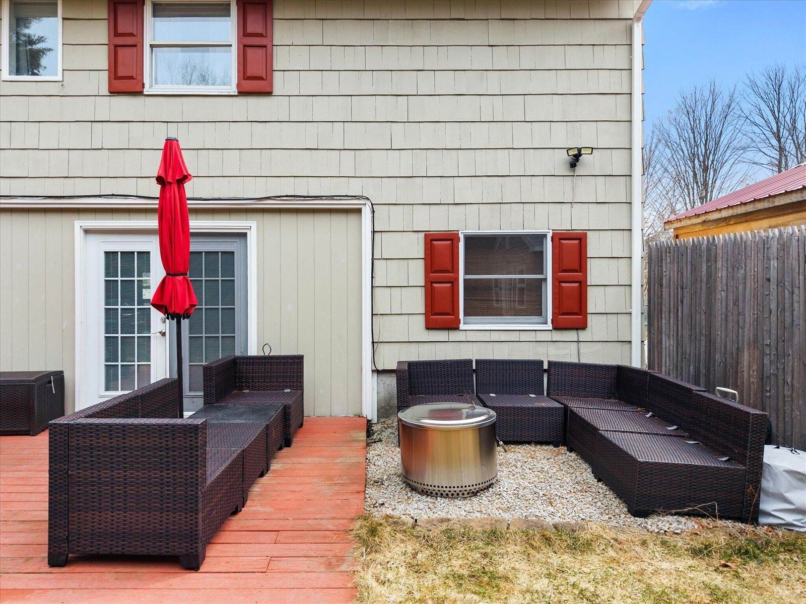 7 Williams Street, Hampden, ME 04444