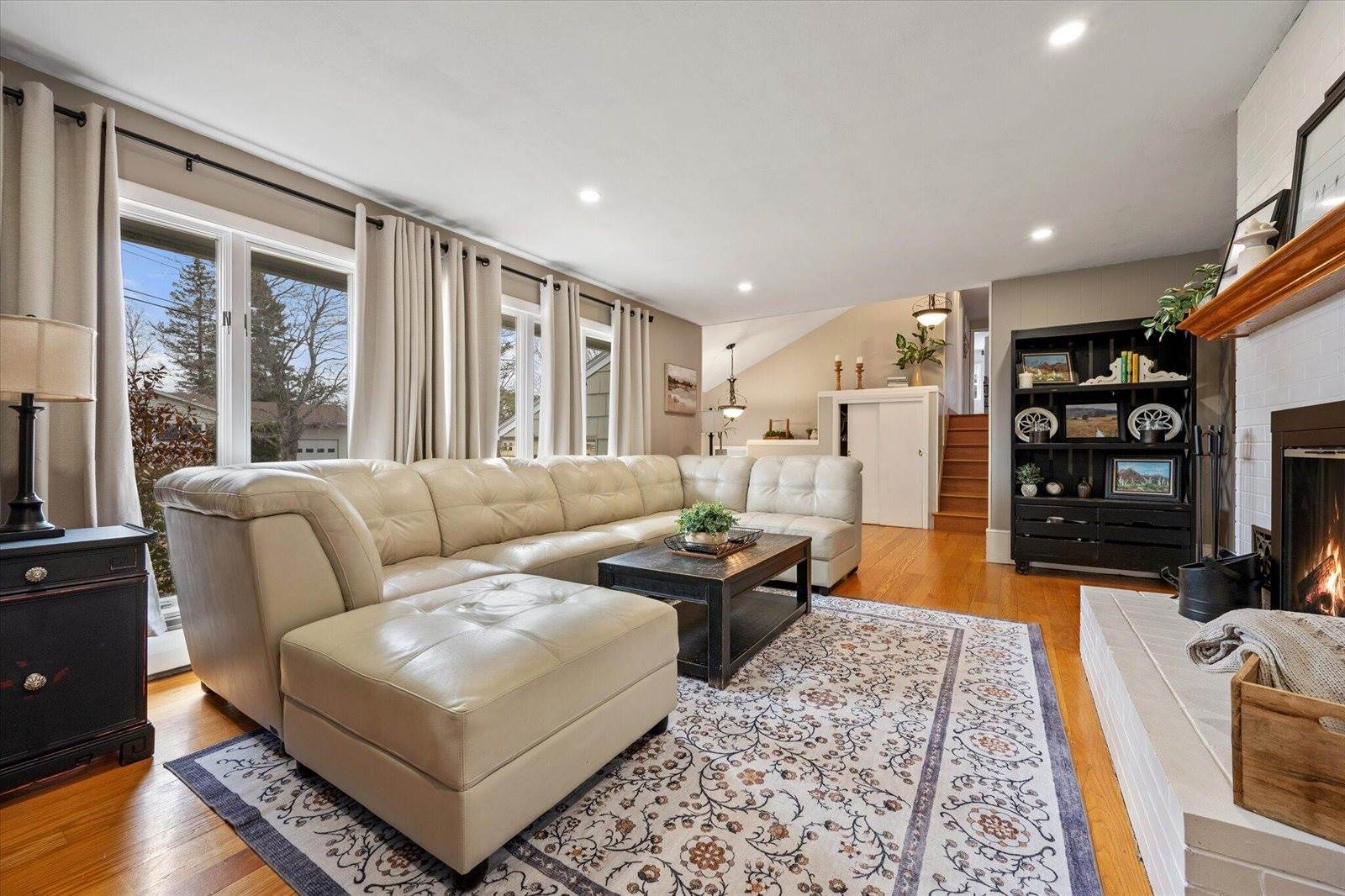 7 Williams Street, Hampden, ME 04444