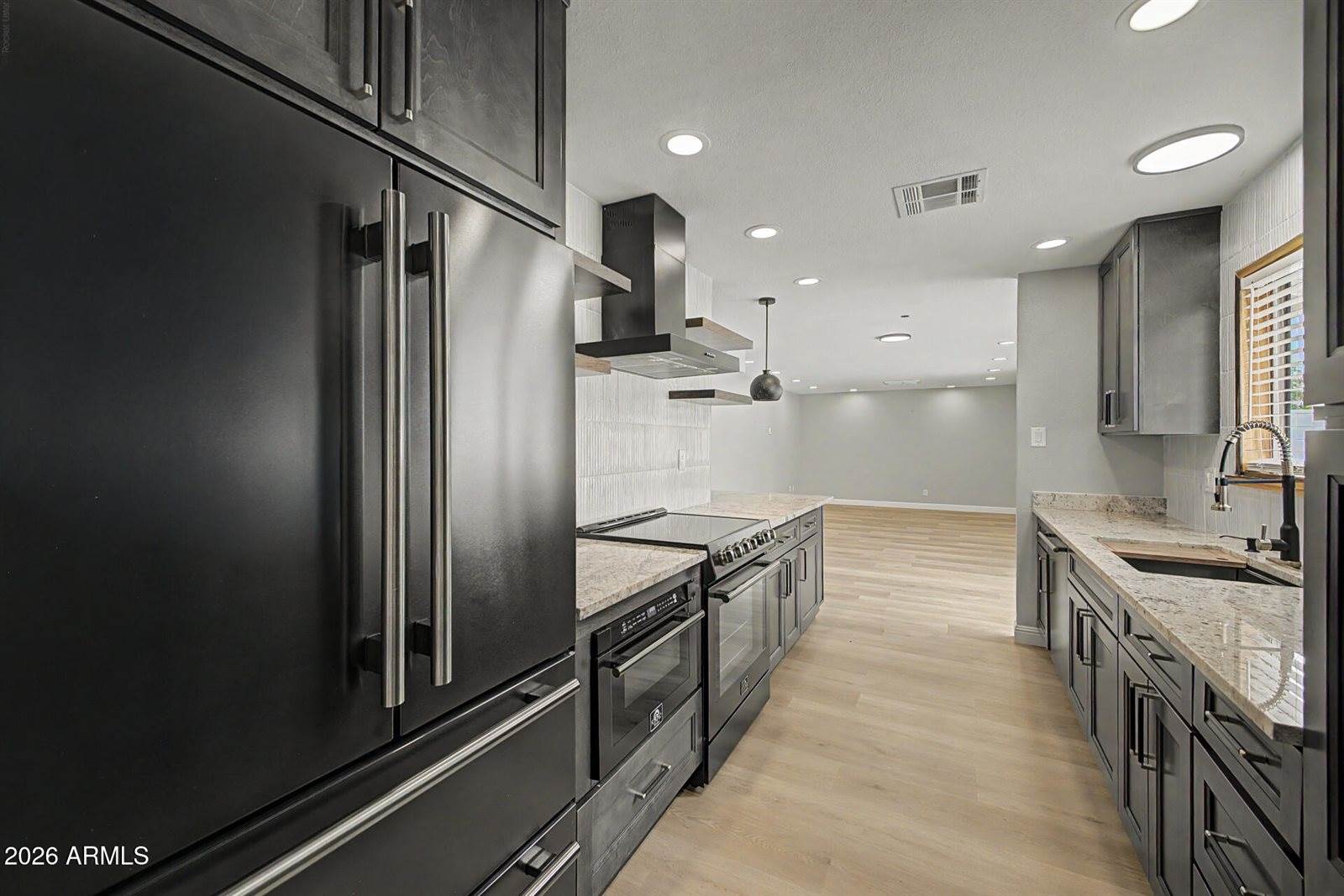 8716 East Mitchell Drive, Scottsdale, AZ 85251