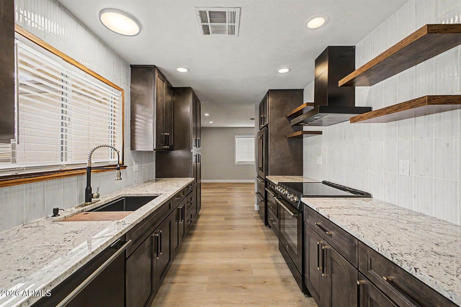 8716 East Mitchell Drive, Scottsdale, AZ 85251
