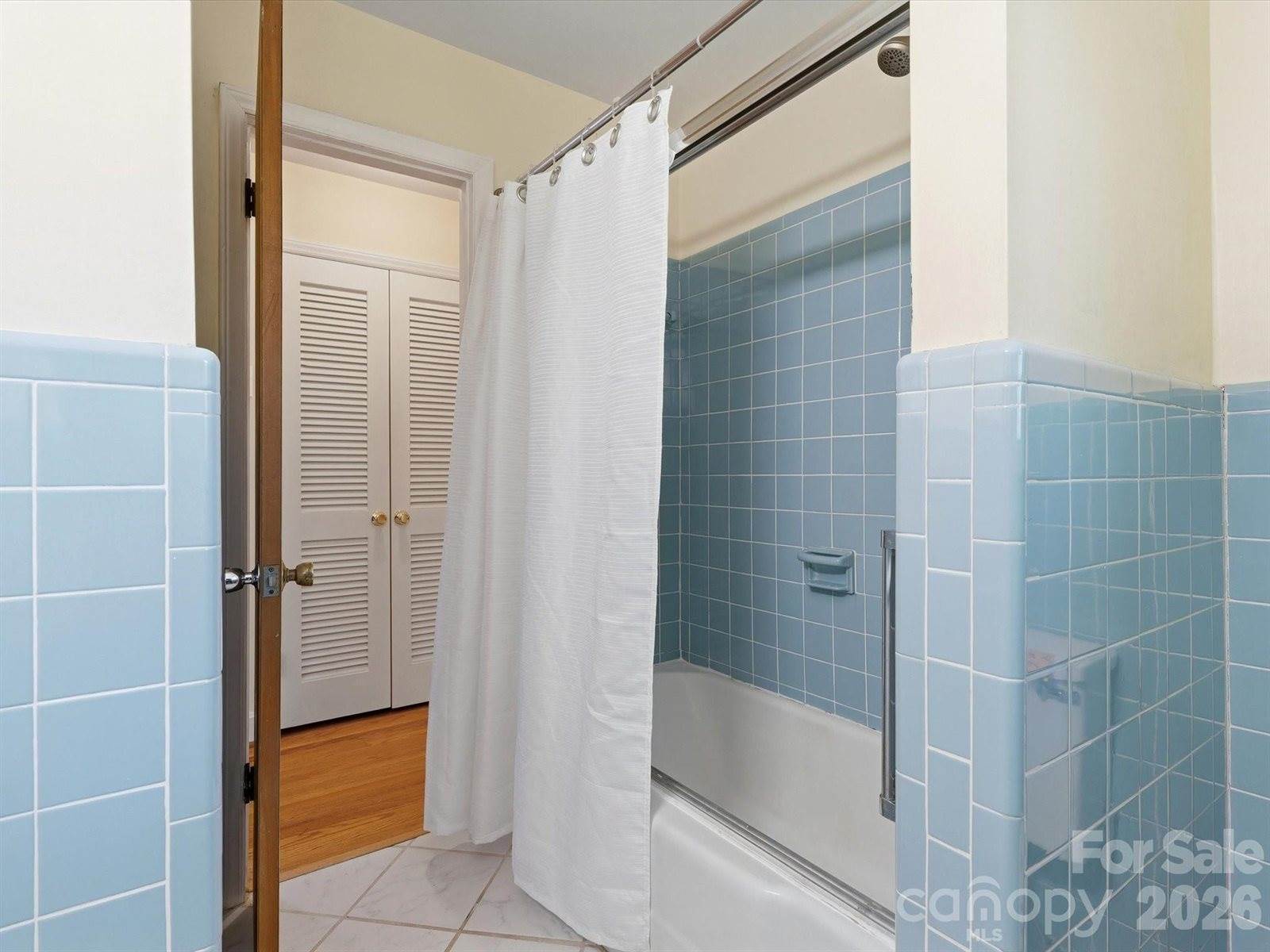 3718 Country Club Drive, Charlotte, NC 28205