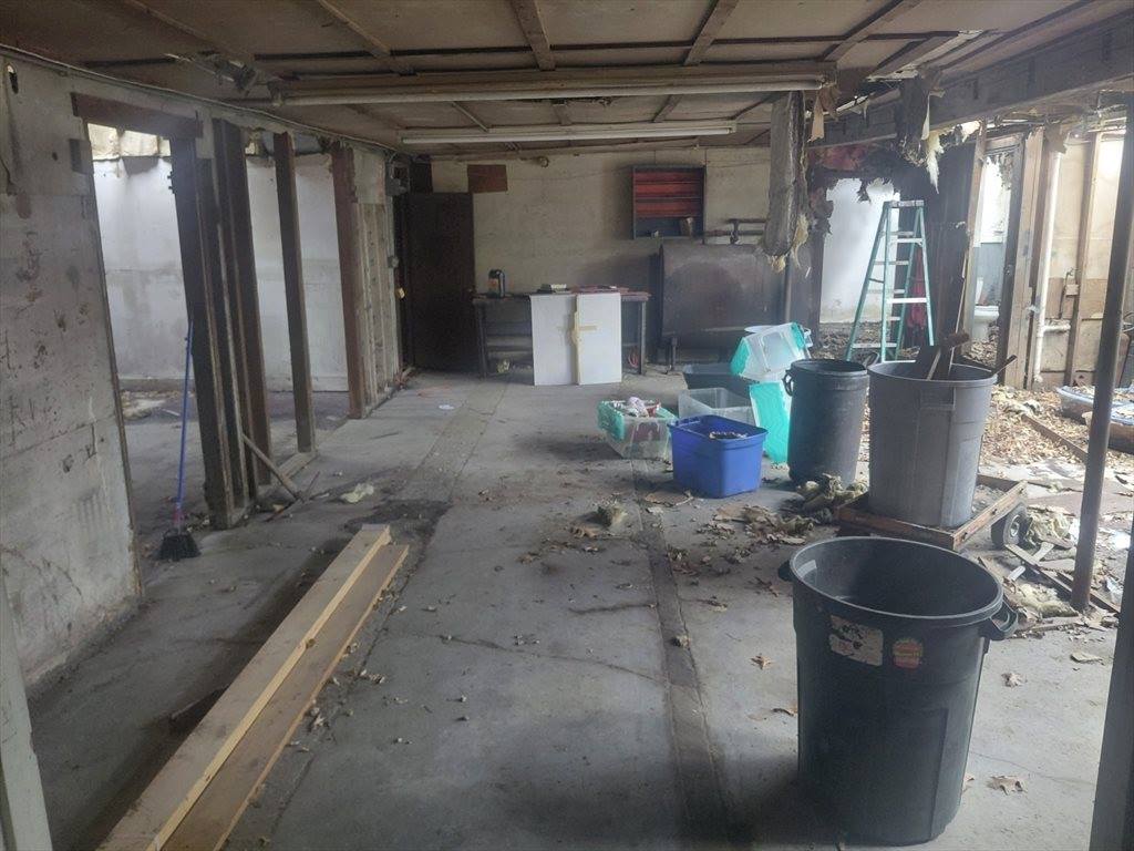 46 Gile St, Haverhill, MA 01830