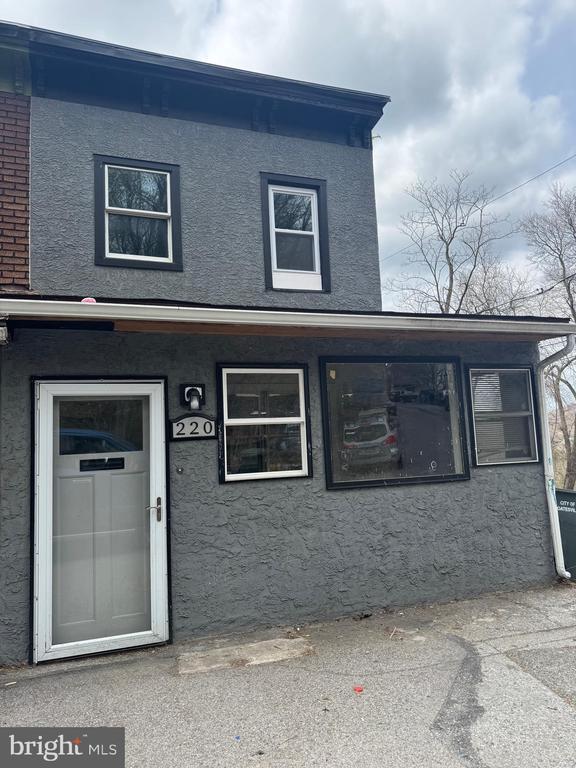 220 New Street, Coatesville, PA 19320