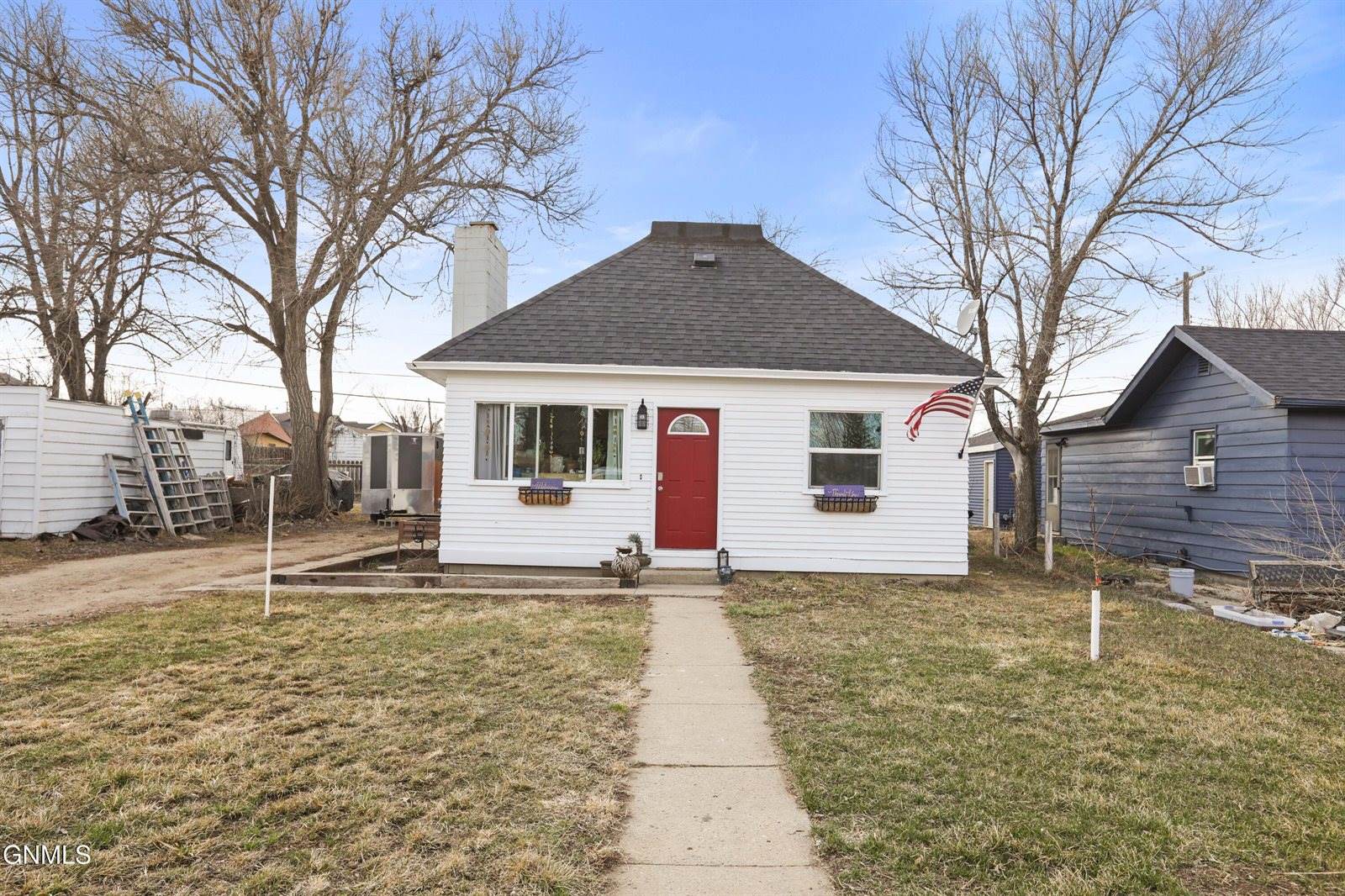 1509 4th Avenue West, Williston, ND 58801