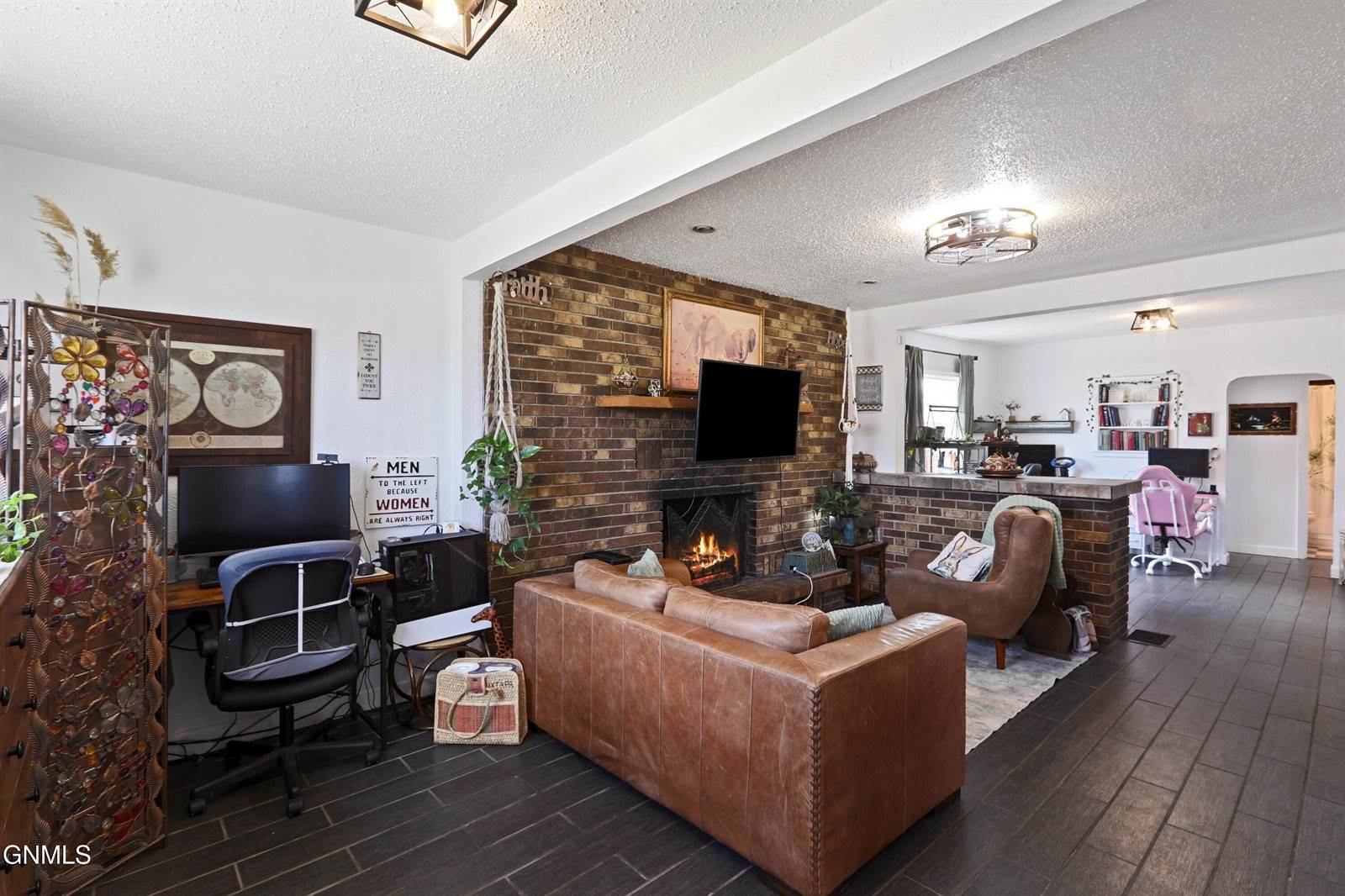 1509 4th Avenue West, Williston, ND 58801