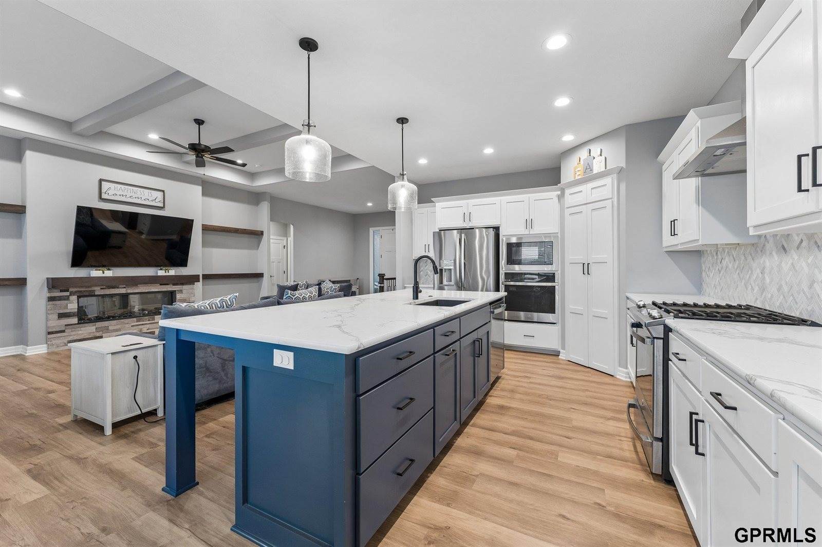 11207 North 170Th Street, Bennington, NE 68007