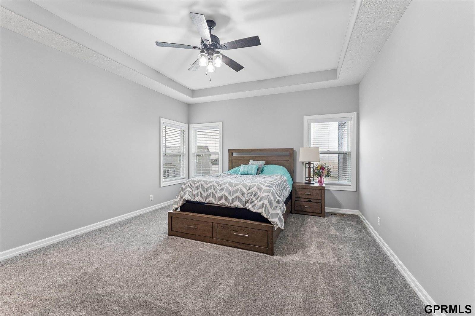 11207 North 170Th Street, Bennington, NE 68007