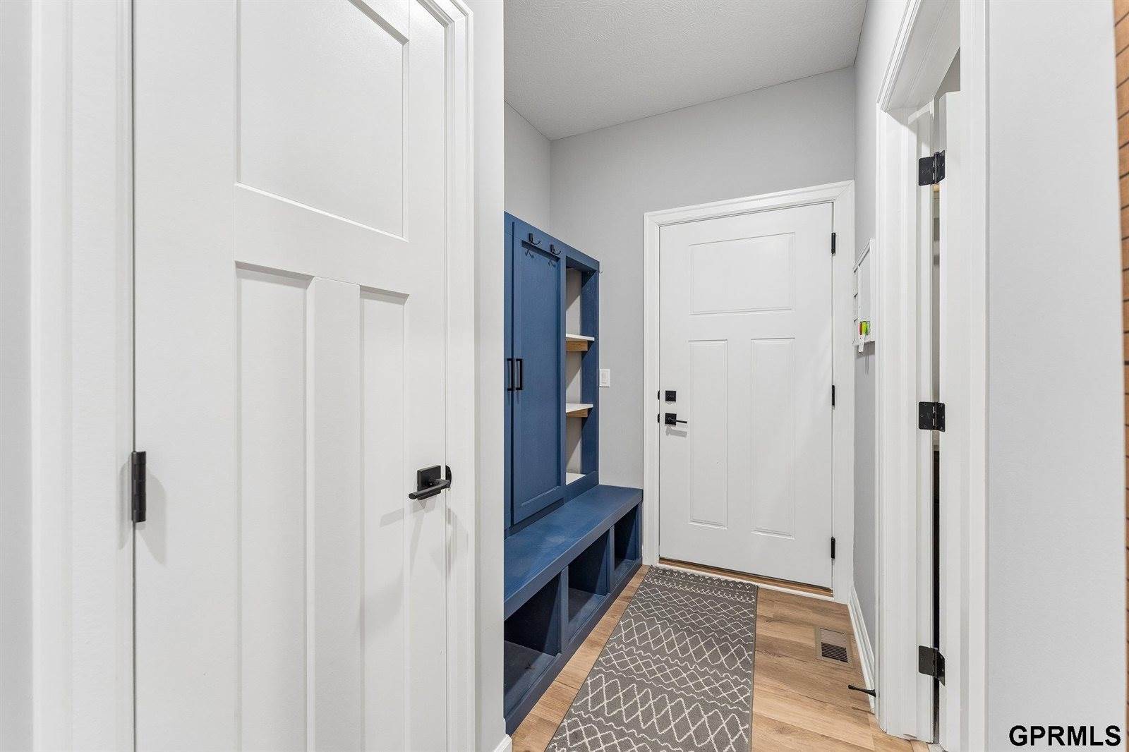 11207 North 170Th Street, Bennington, NE 68007