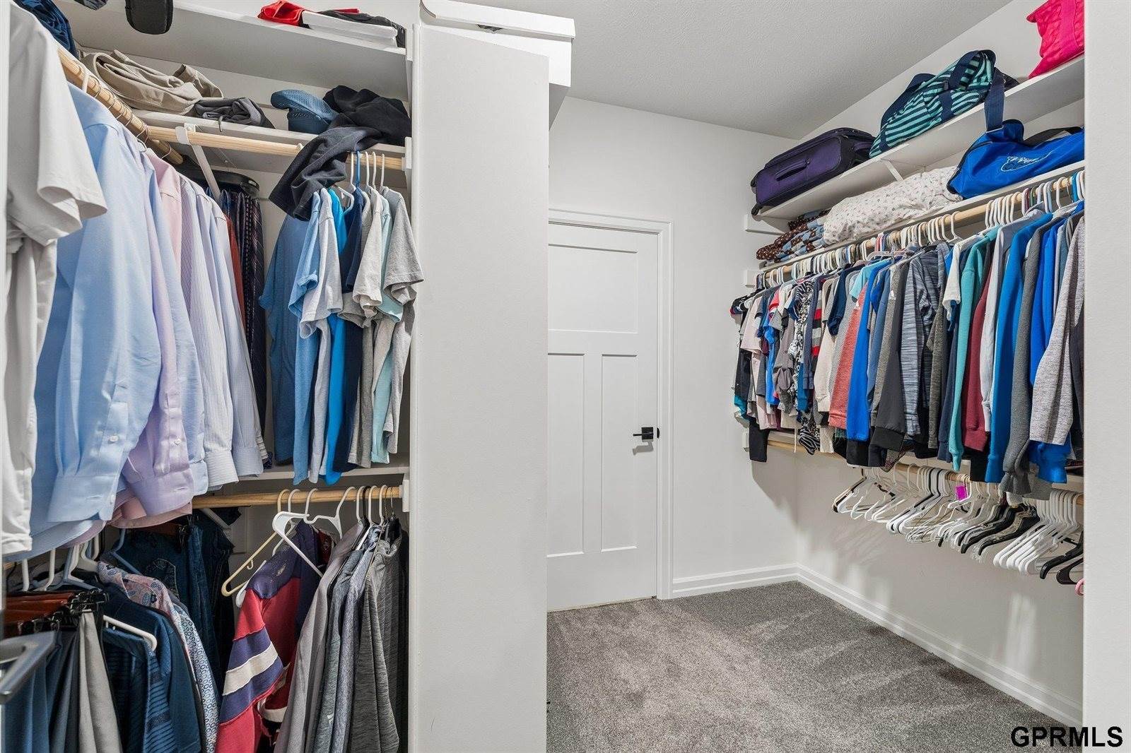 11207 North 170Th Street, Bennington, NE 68007