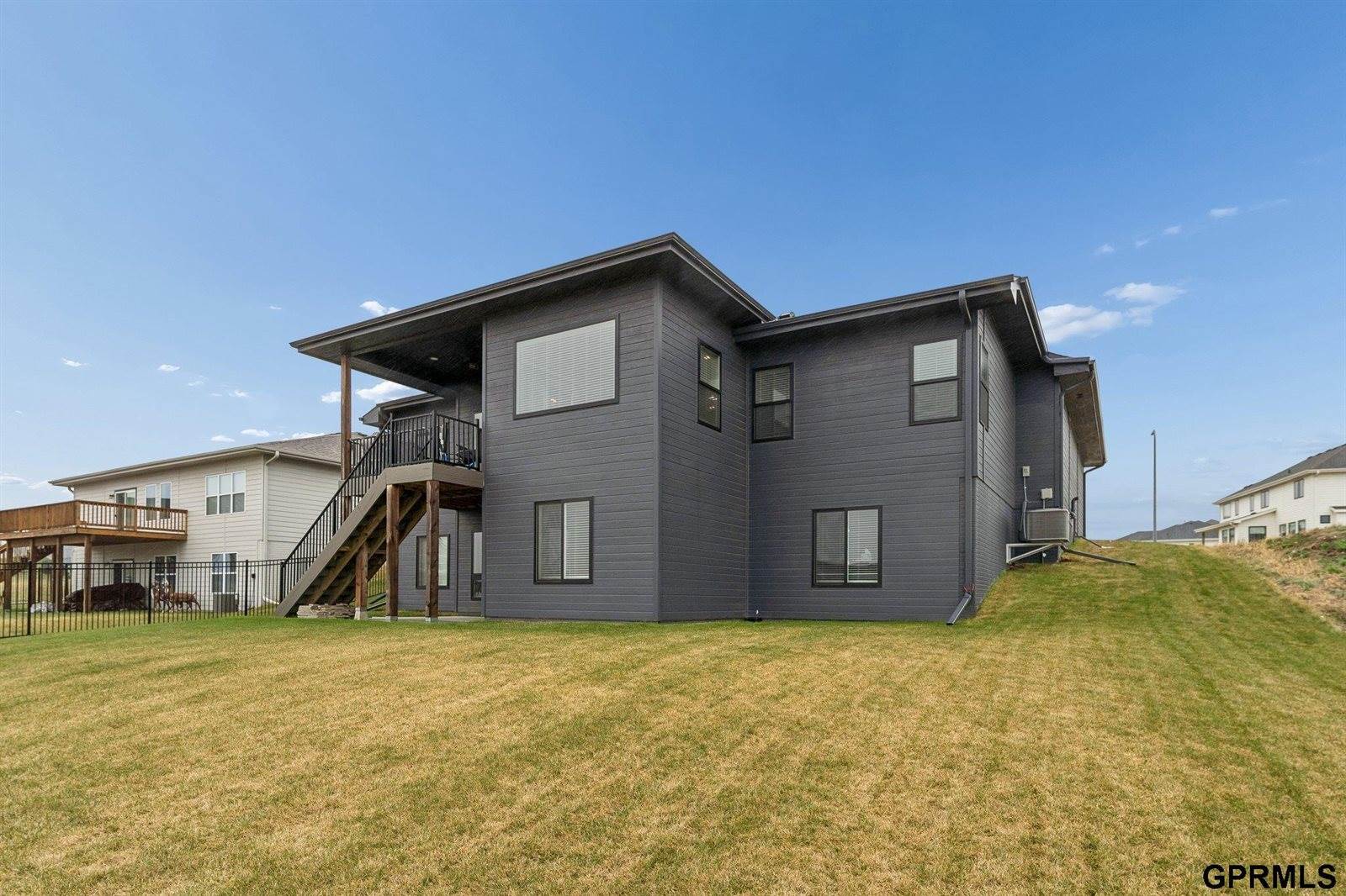 11207 North 170Th Street, Bennington, NE 68007