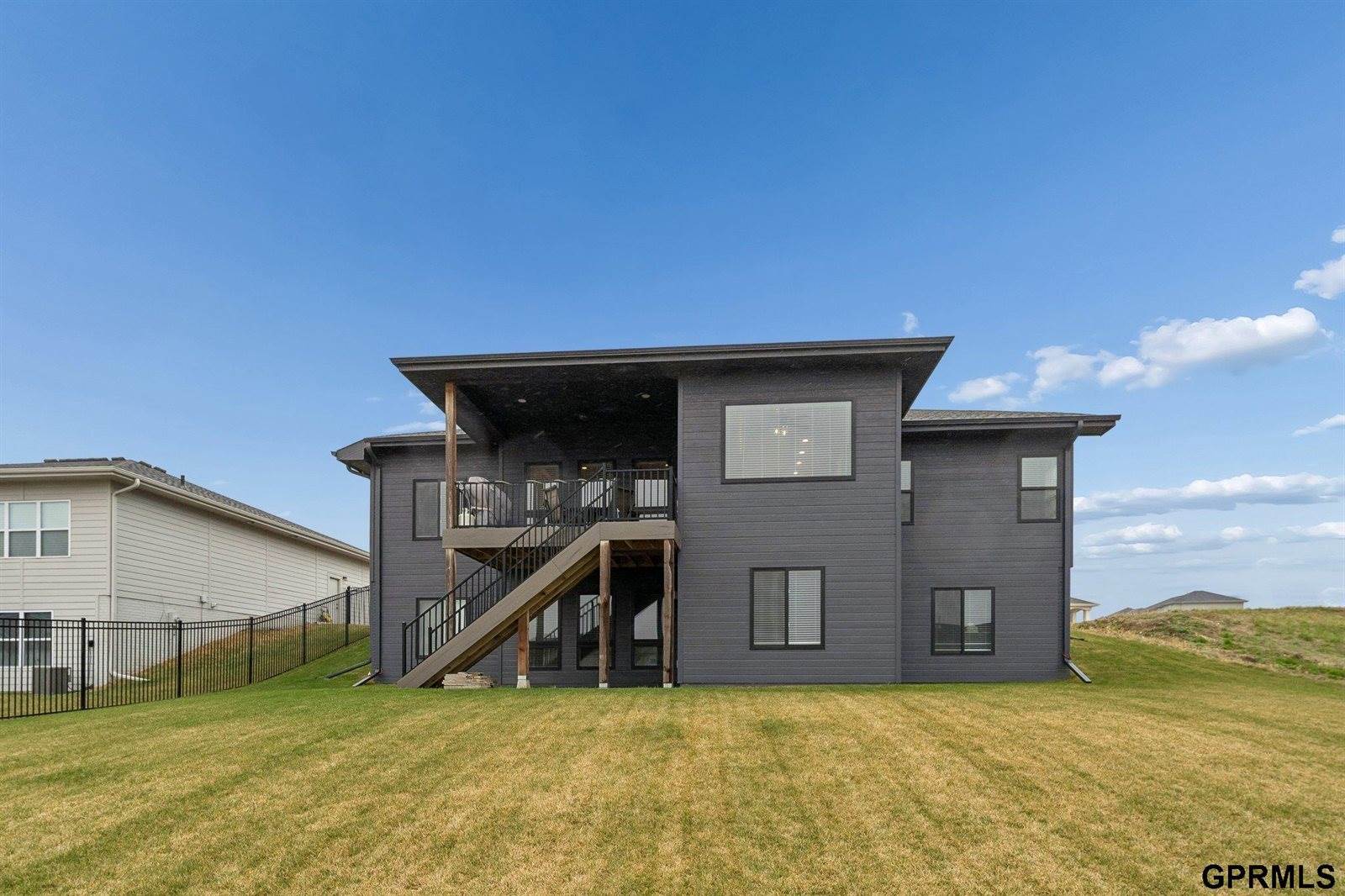 11207 North 170Th Street, Bennington, NE 68007