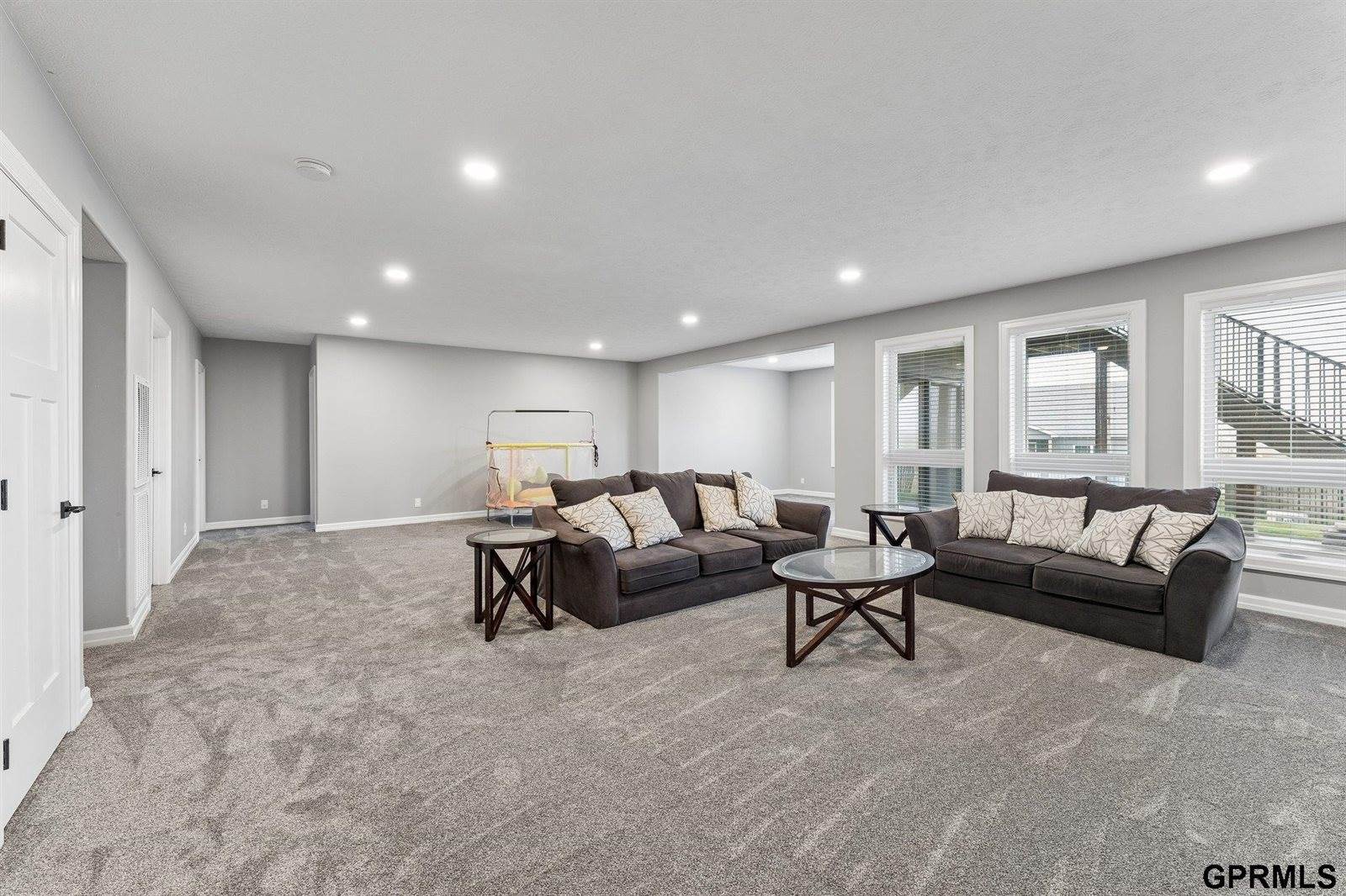 11207 North 170Th Street, Bennington, NE 68007