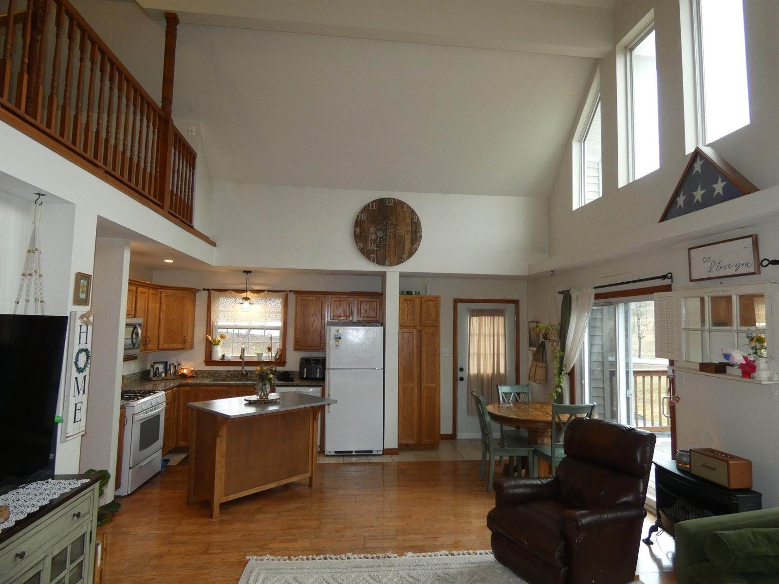 511 River Road, Chelsea, ME 04330