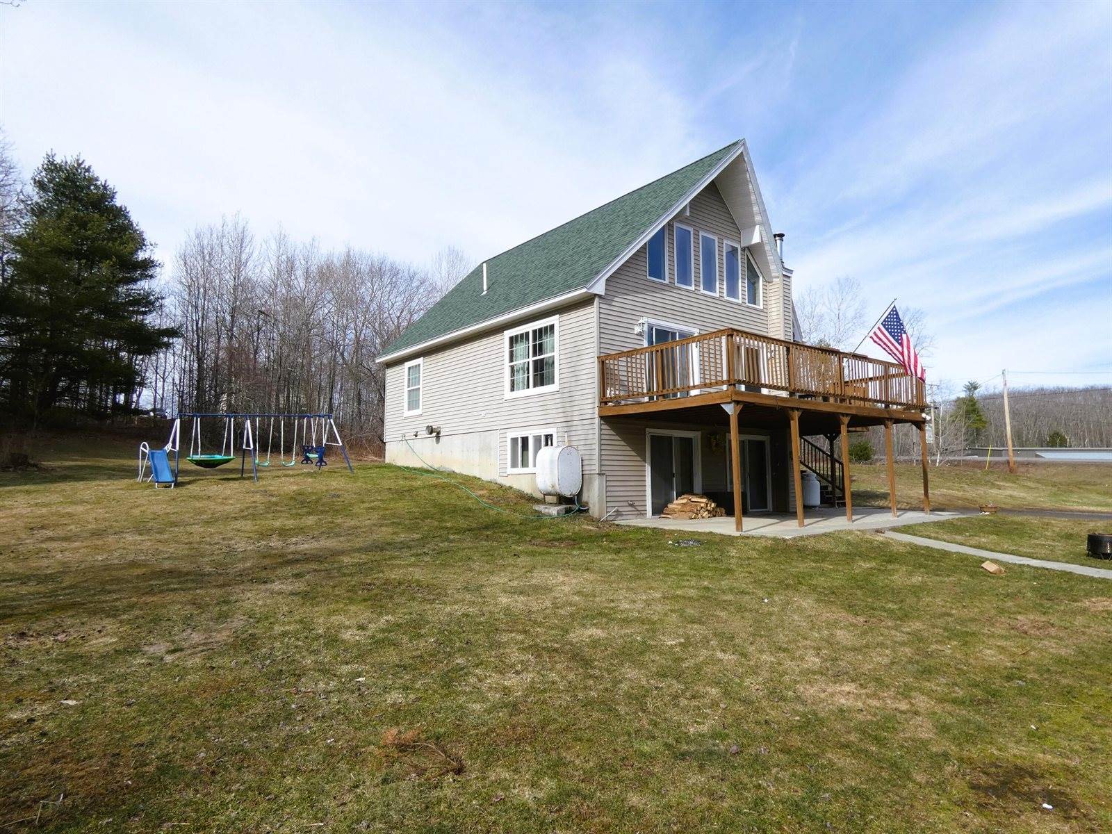 511 River Road, Chelsea, ME 04330