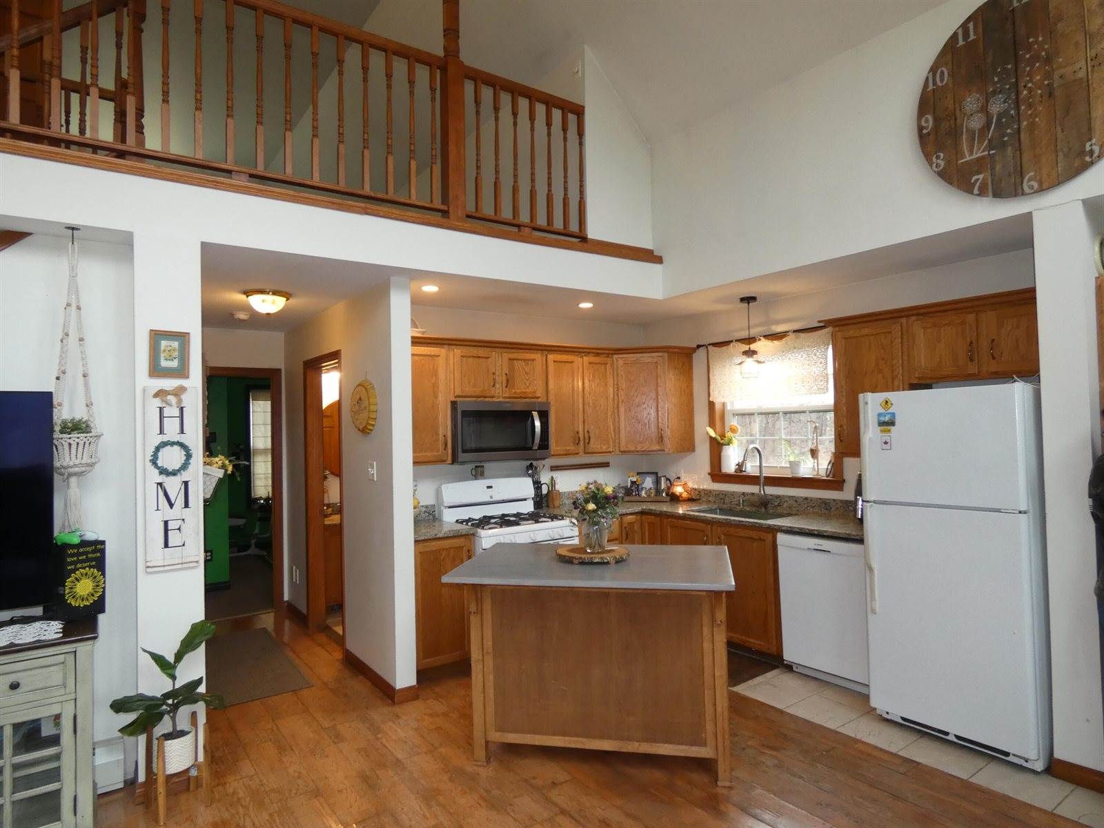 511 River Road, Chelsea, ME 04330