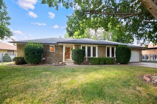 1962 N Charlotte, Wichita, KS 67208