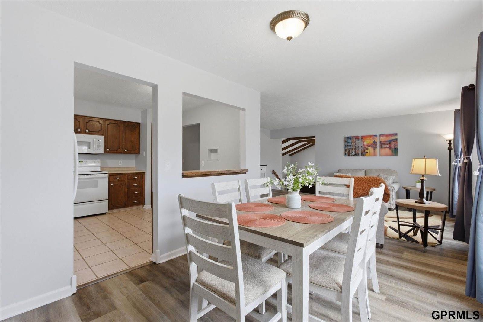 10218 Ohern Street, Omaha, NE 68127