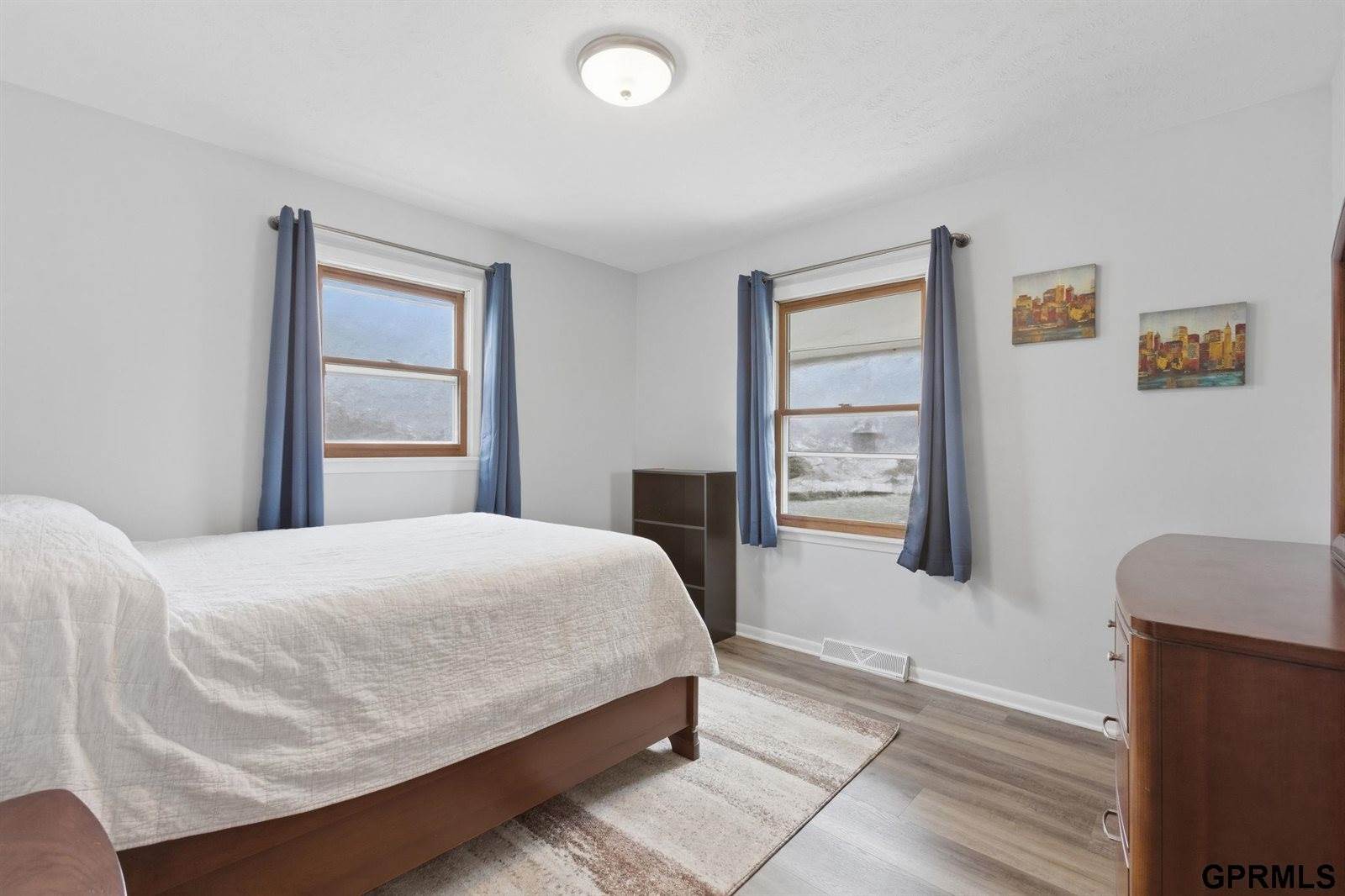 10218 Ohern Street, Omaha, NE 68127