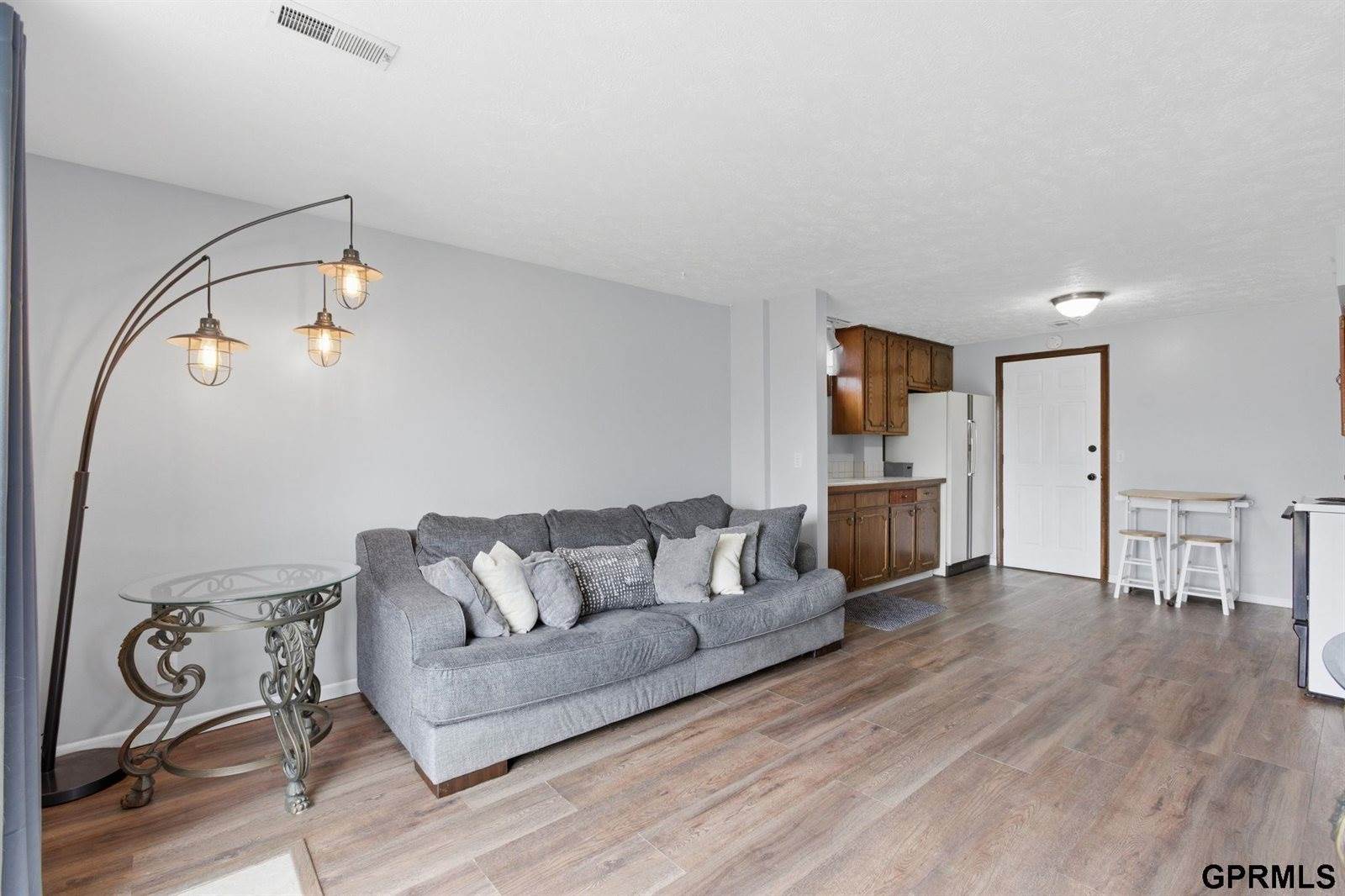 10218 Ohern Street, Omaha, NE 68127