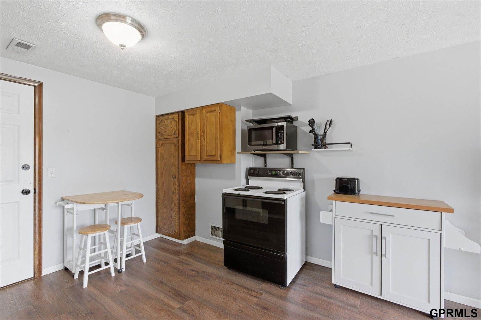 10218 Ohern Street, Omaha, NE 68127