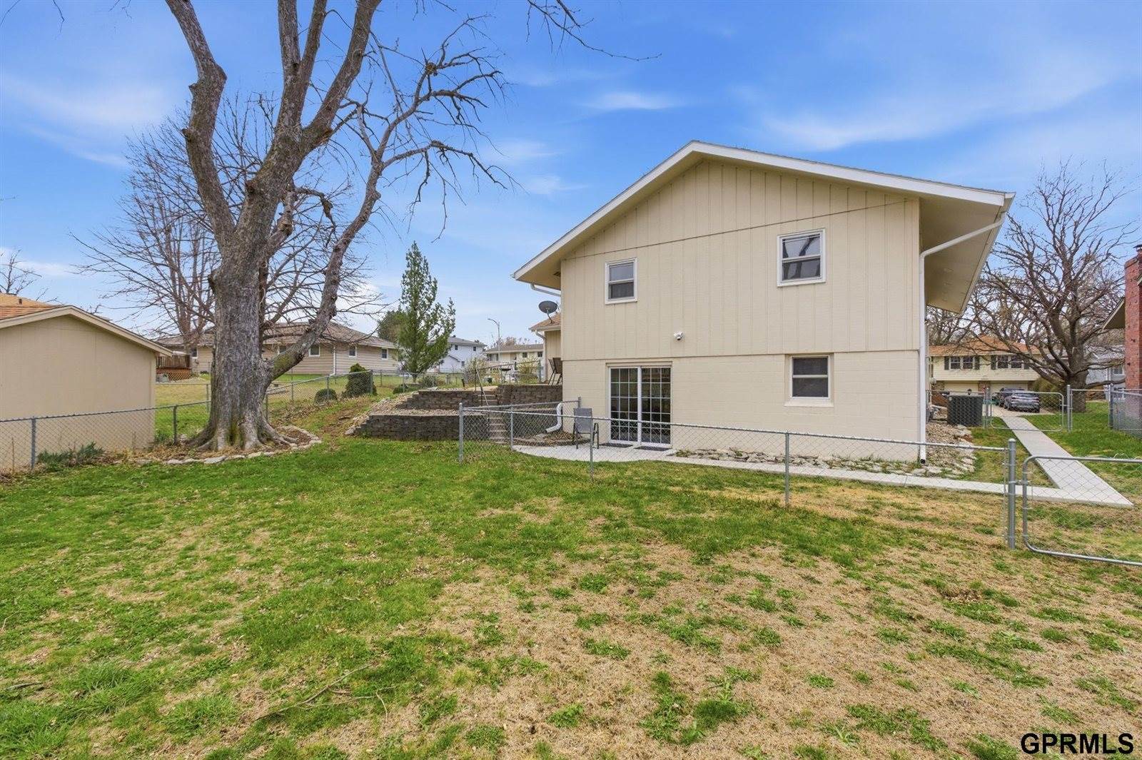 10218 Ohern Street, Omaha, NE 68127