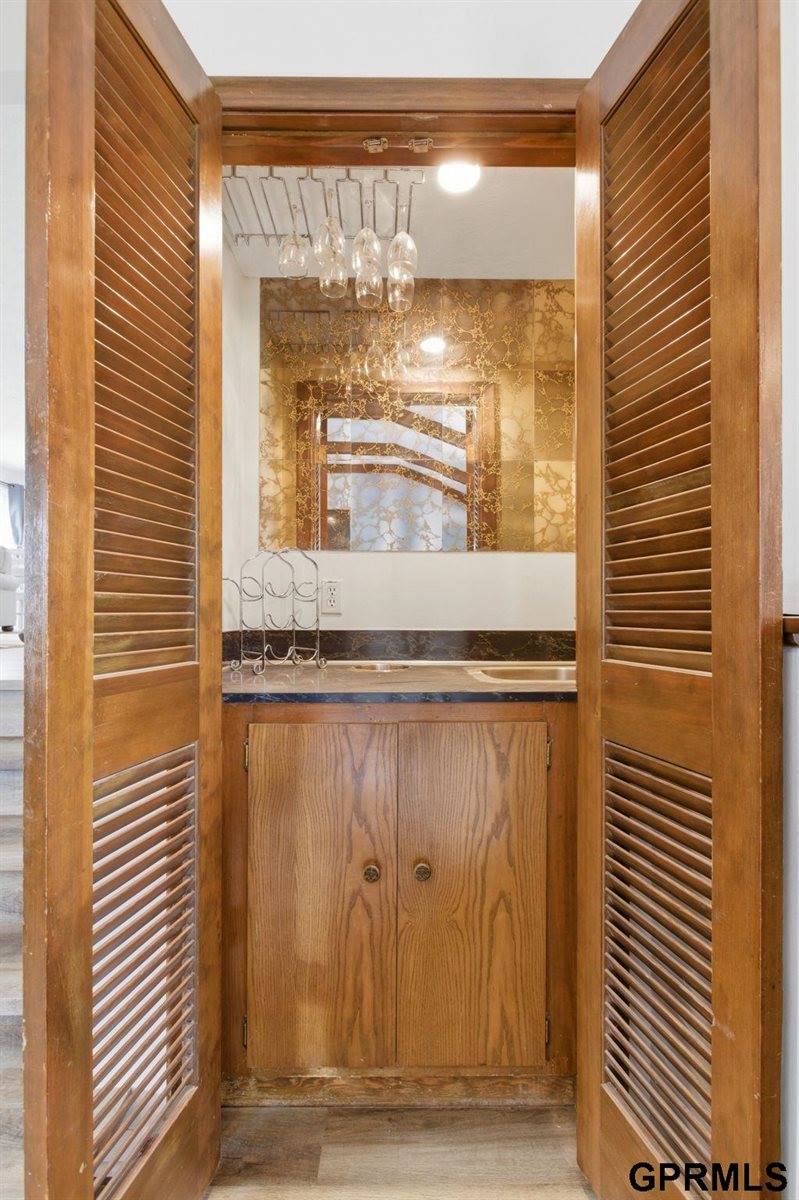 10218 Ohern Street, Omaha, NE 68127