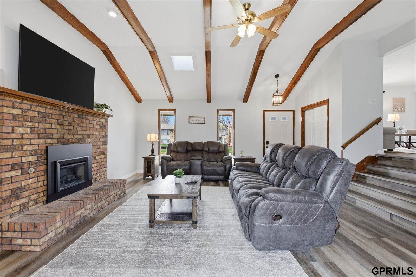 10218 Ohern Street, Omaha, NE 68127