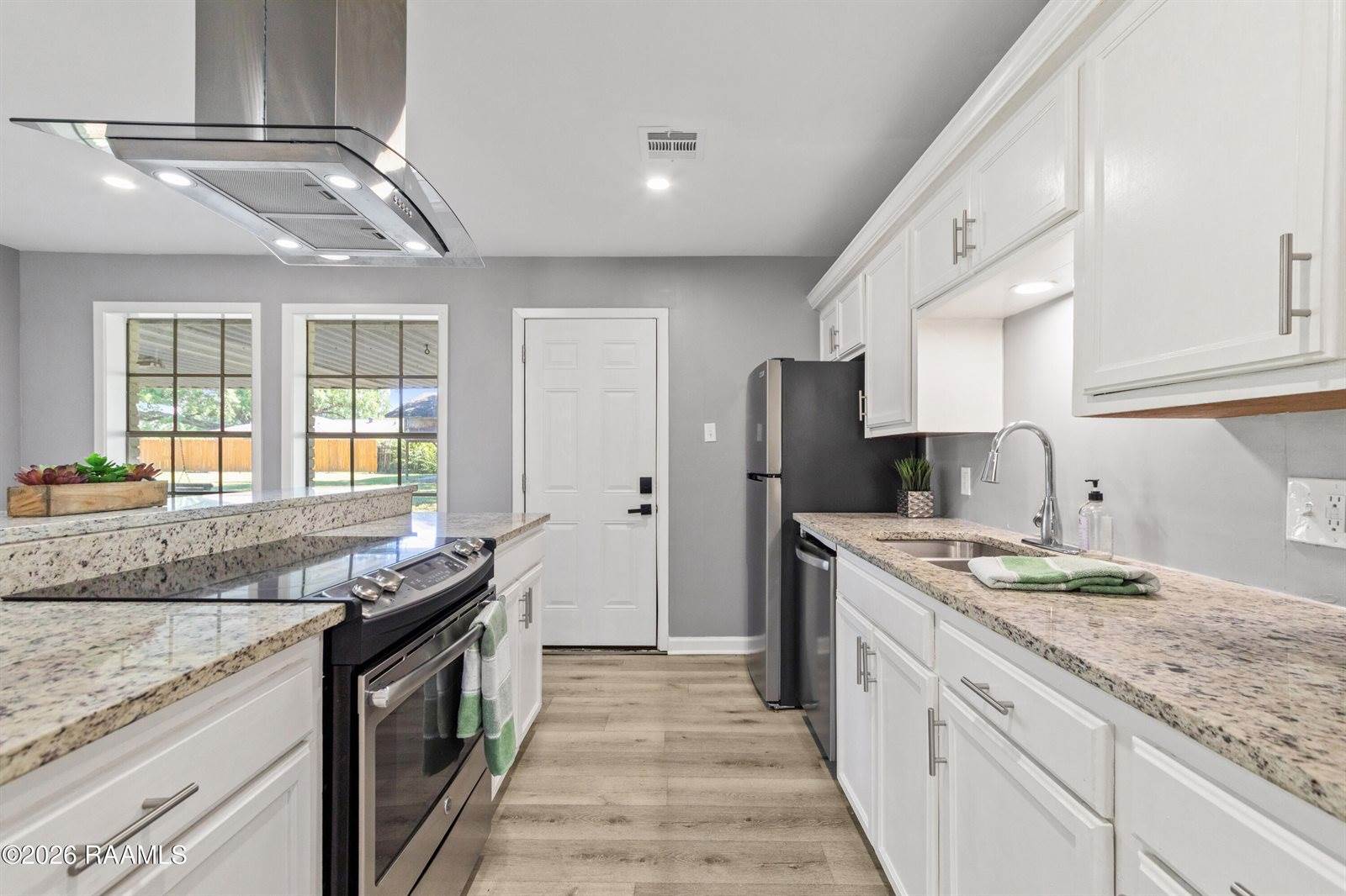 101 Calais Street, Lafayette, LA 70501