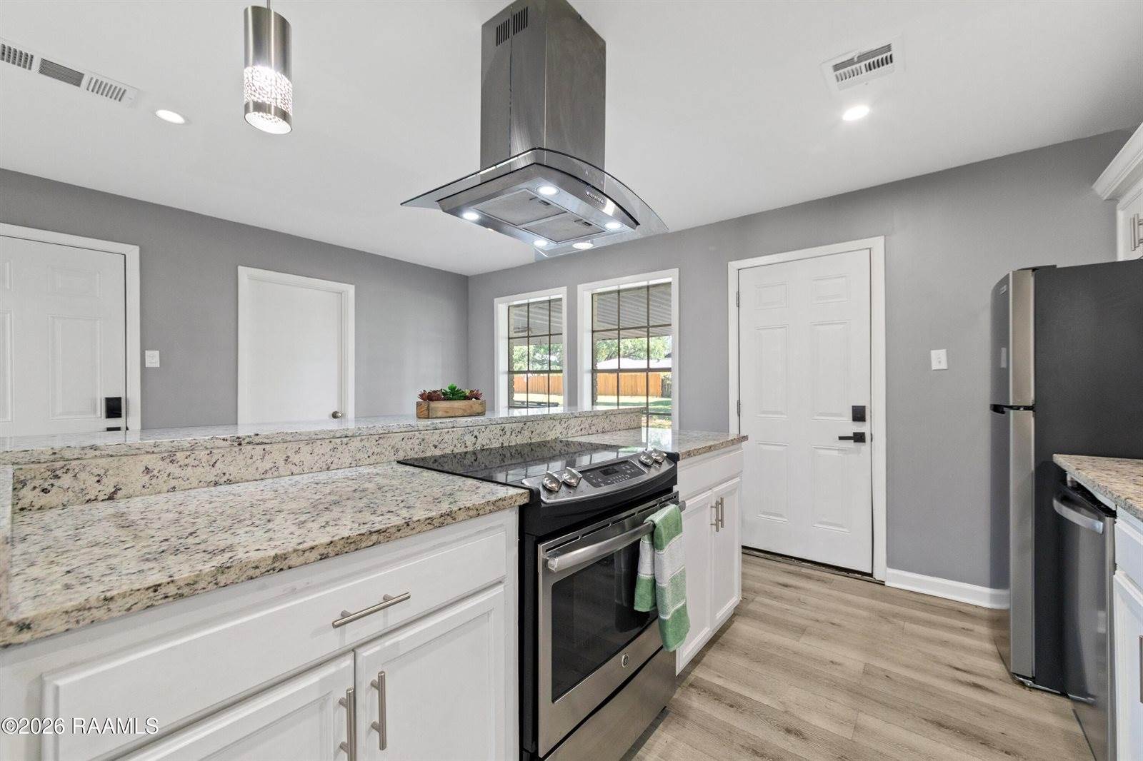 101 Calais Street, Lafayette, LA 70501