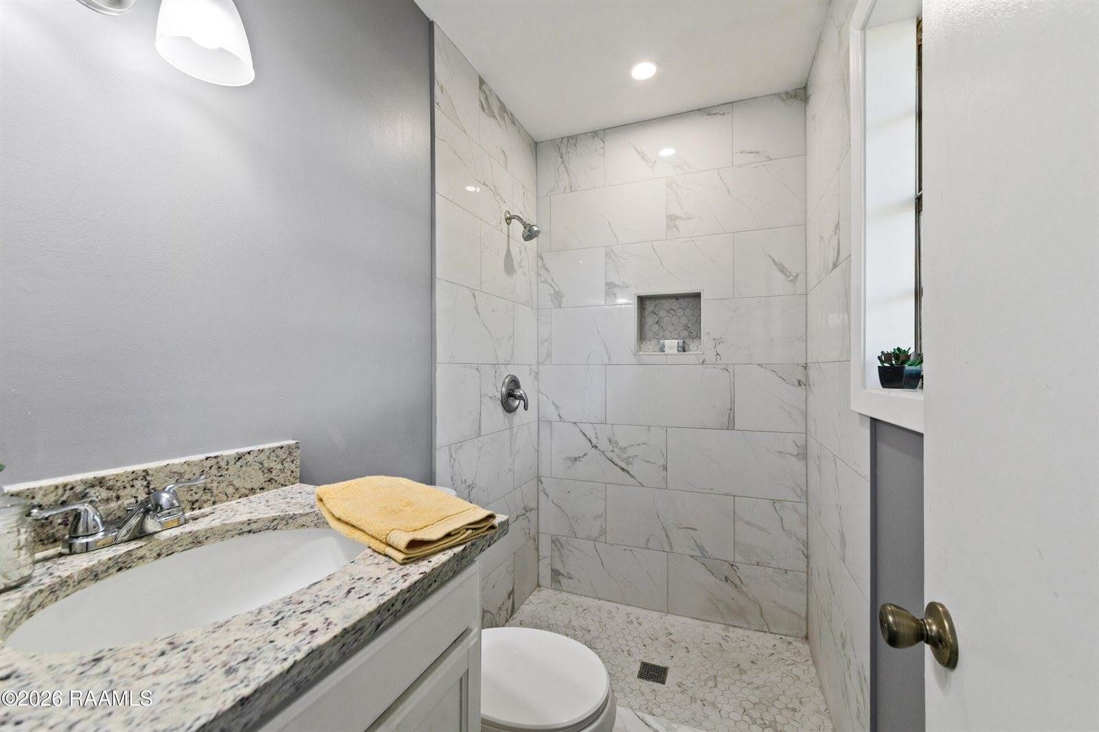 101 Calais Street, Lafayette, LA 70501