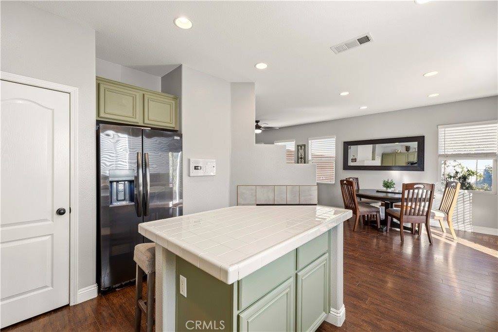 27641 Cordovan Drive, Canyon Country, CA 91351