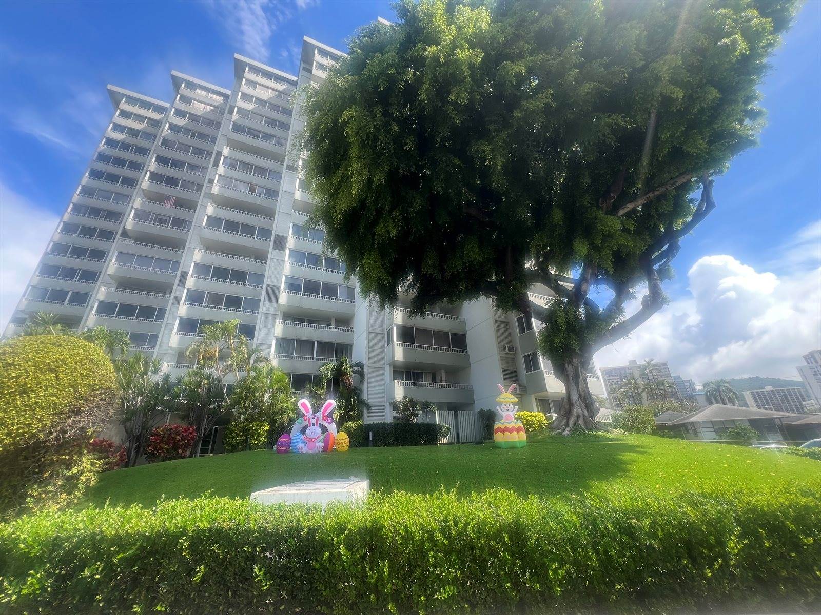 1400 Pensacola St, #1104, Honolulu, HI 96822