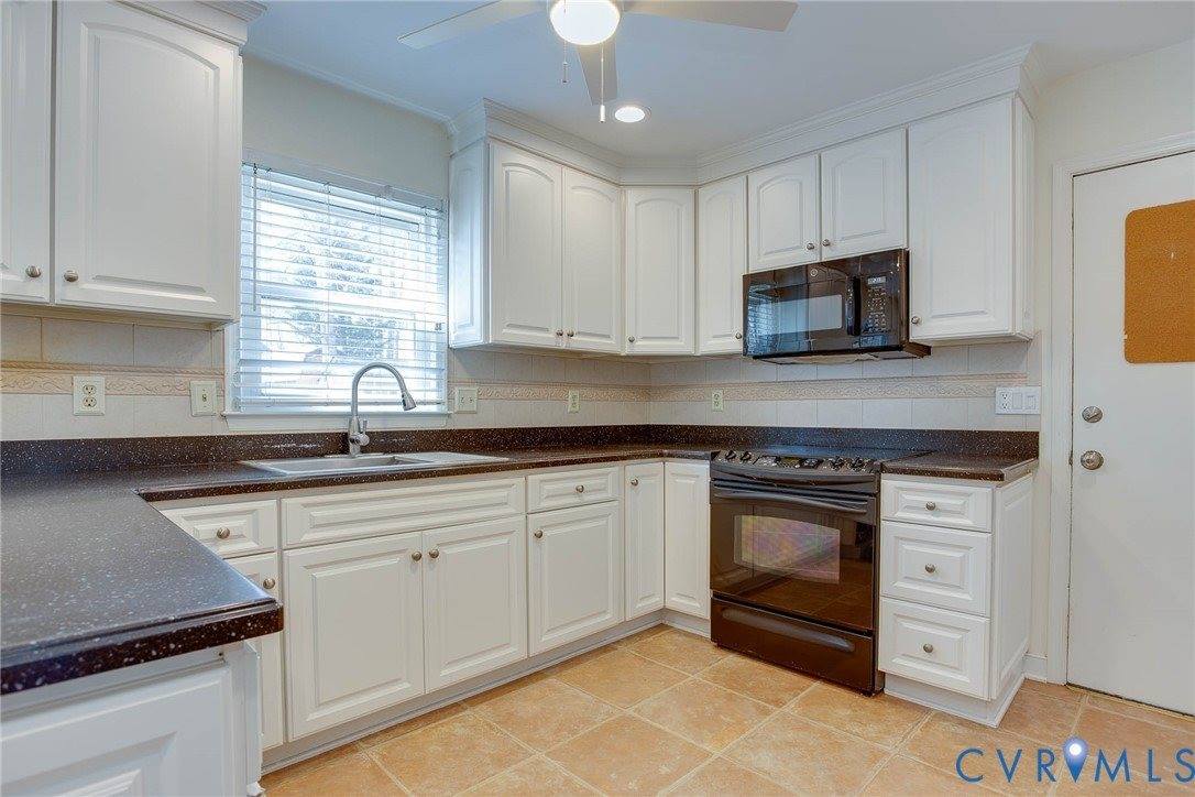 518 Glenmeadow Road, Midlothian, VA 23114