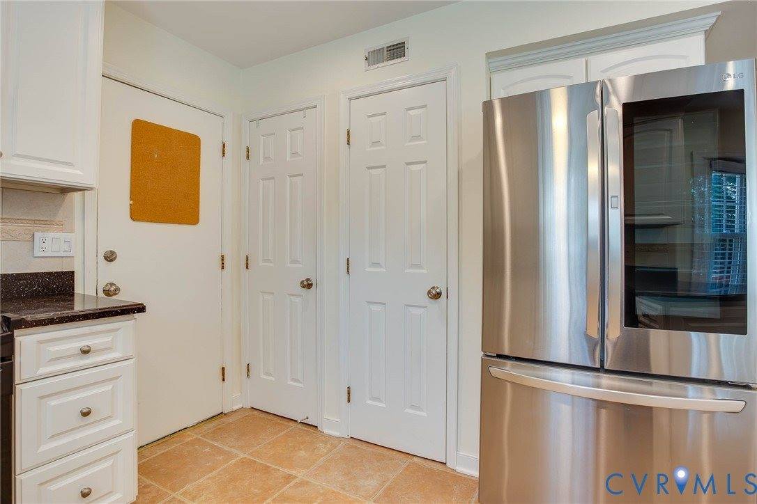 518 Glenmeadow Road, Midlothian, VA 23114