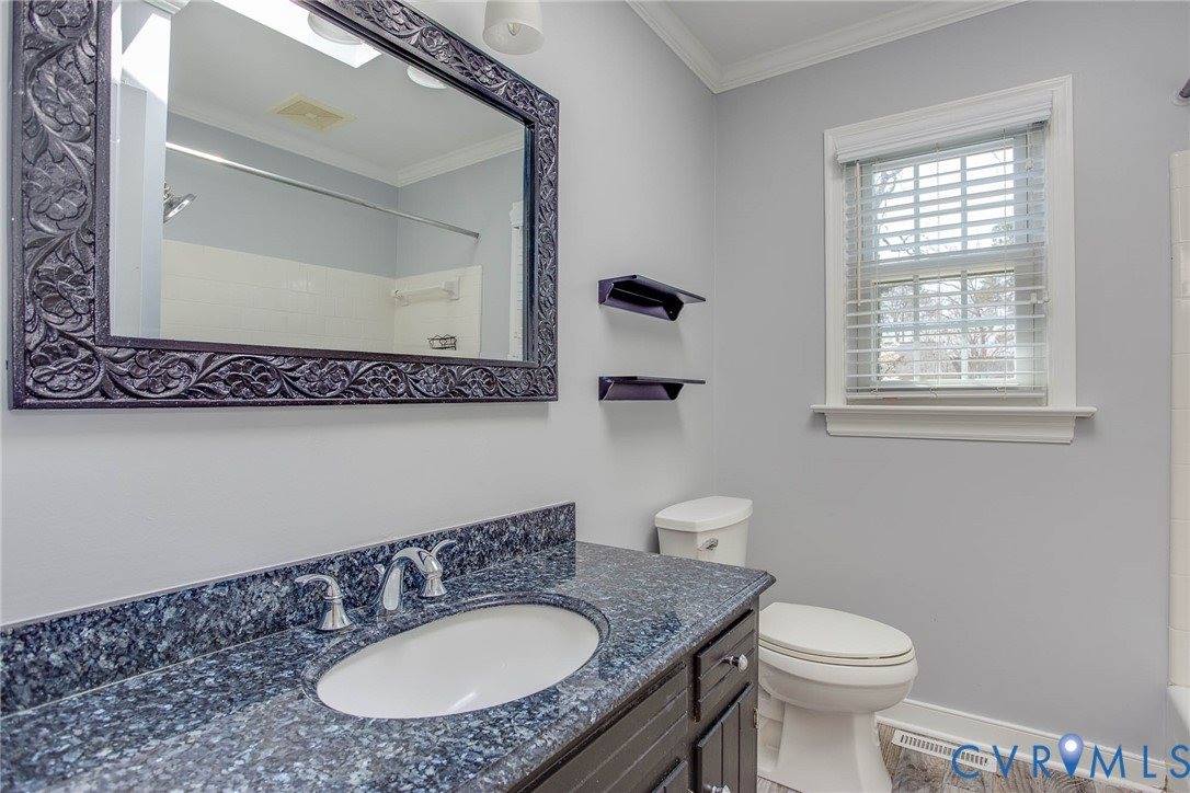 518 Glenmeadow Road, Midlothian, VA 23114