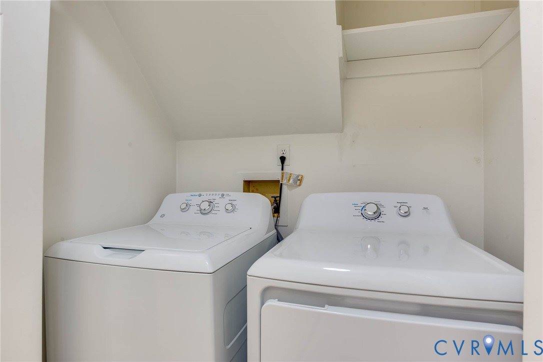 518 Glenmeadow Road, Midlothian, VA 23114
