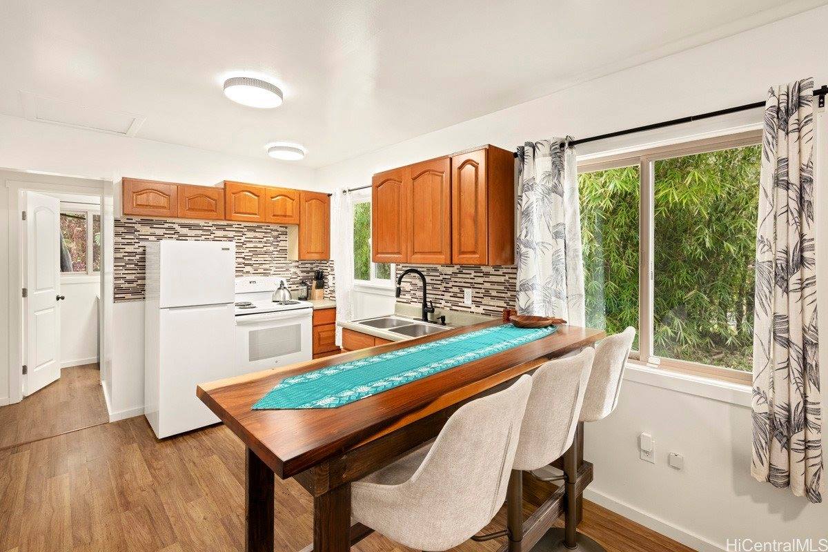 18-2274 Laulea Road, Volcano, HI 96785
