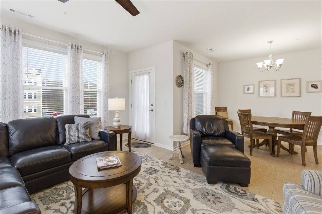 2301 Pennington Dr, Walpole, MA 02081
