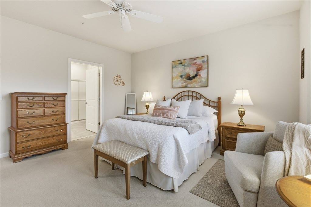 2301 Pennington Dr, Walpole, MA 02081