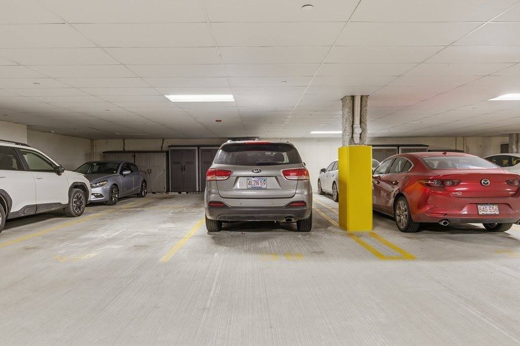 2301 Pennington Dr, Walpole, MA 02081