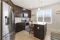 2301 Pennington Dr, Walpole, MA 02081