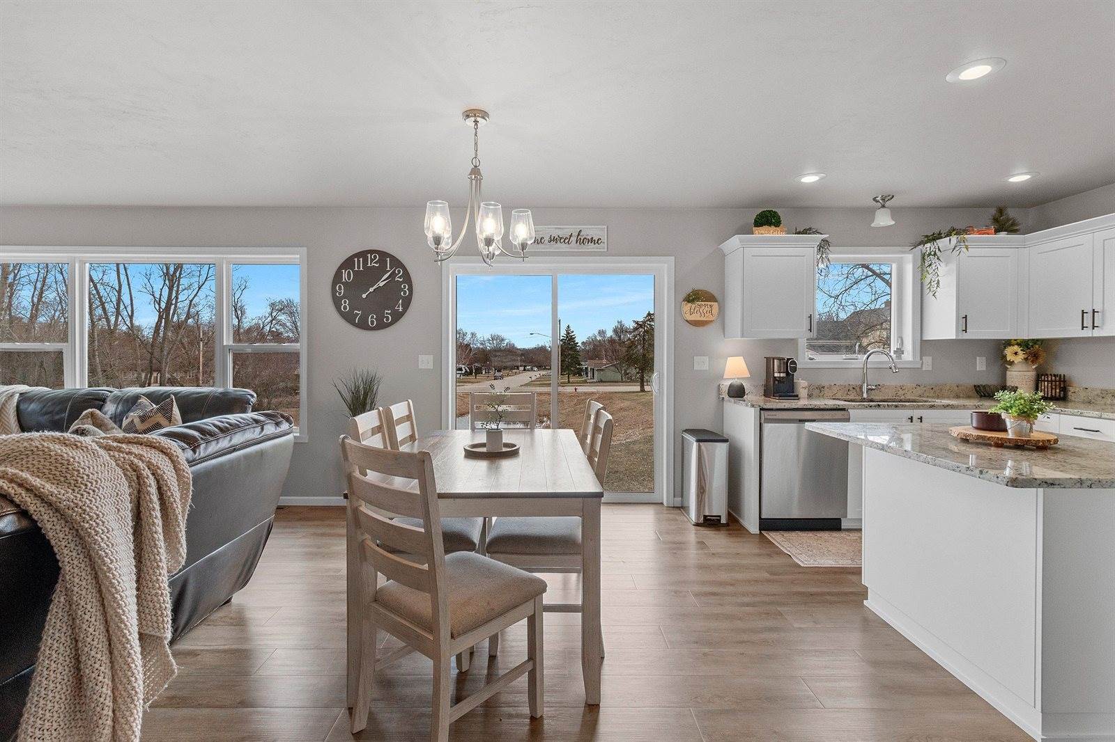 1221 Velsen Road, Green Bay, WI 54313