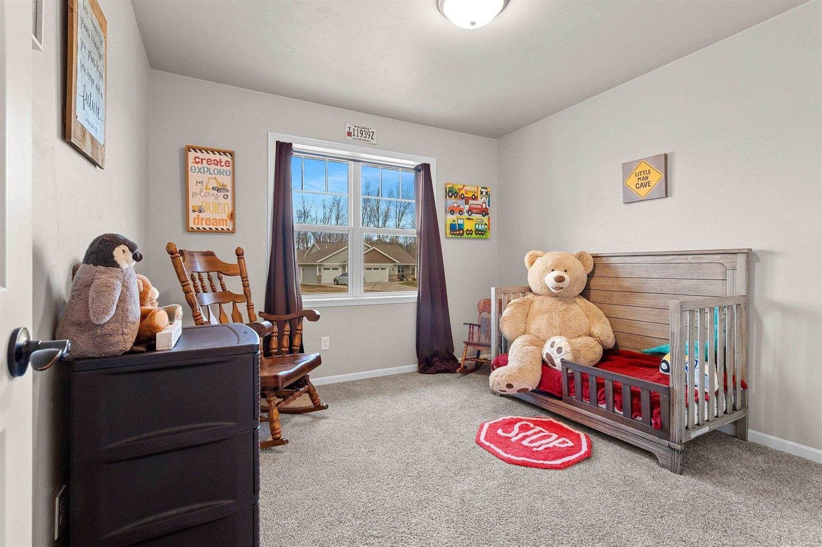 1221 Velsen Road, Green Bay, WI 54313