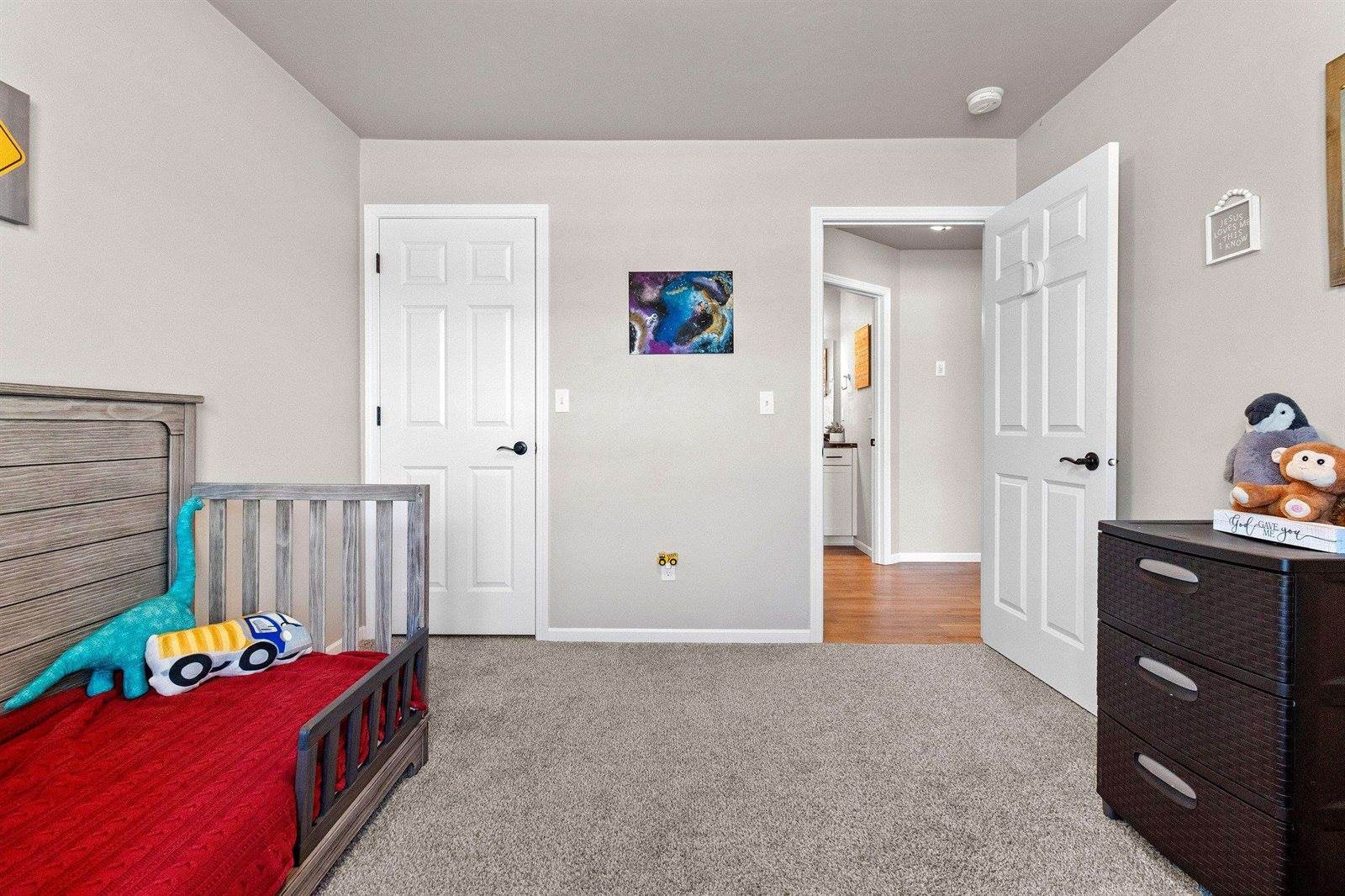 1221 Velsen Road, Green Bay, WI 54313